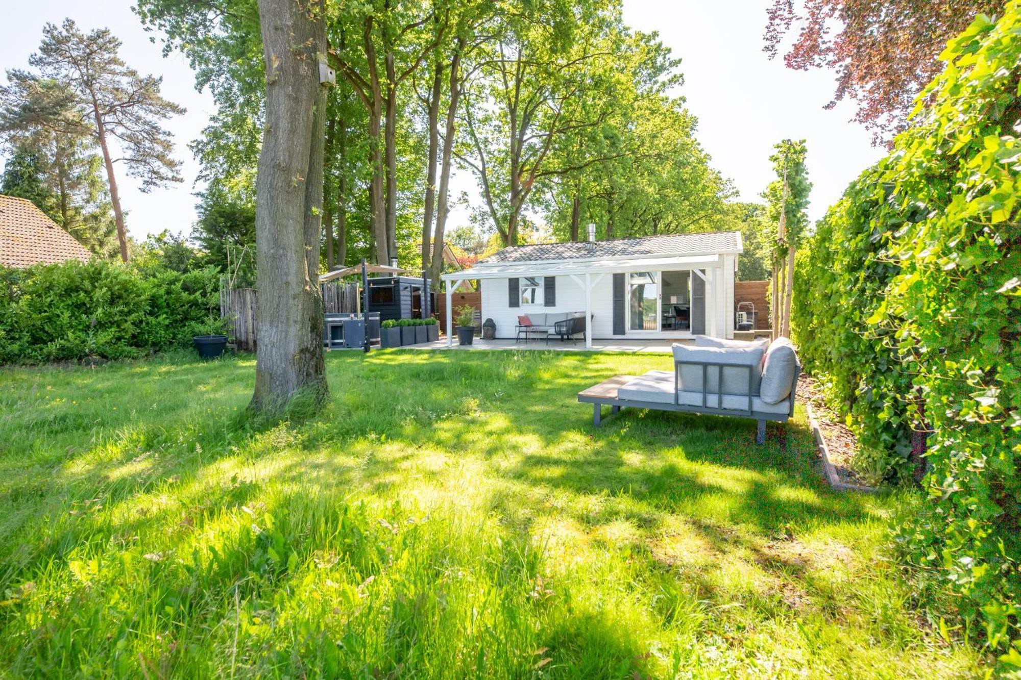 86, Bed & Outdoor Wellness - Sauna, Hottub, Icebath & Outdoor Shower Included! Oisterwijk Exterior photo
